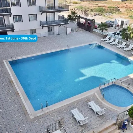 Apartmán Luxury 2-Bed Apartment In Didim - Sleeps 6 *