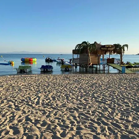 Luxury 2-Bed Apartment In Didim - Sleeps 6 *